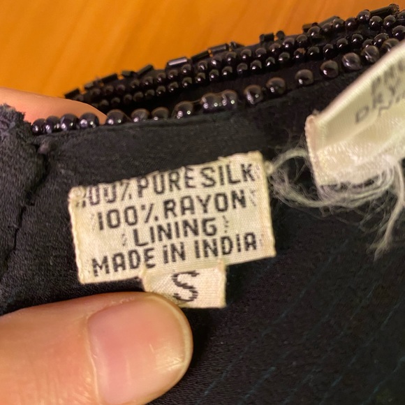 Vibrant Vintage “Butterfly Shirt” - Picture 3 of 6